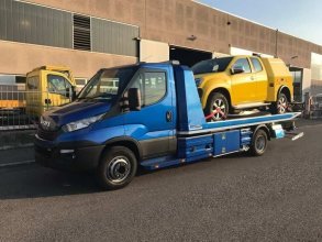 Фото перевозки исправного автомобиля на эвакуаторе