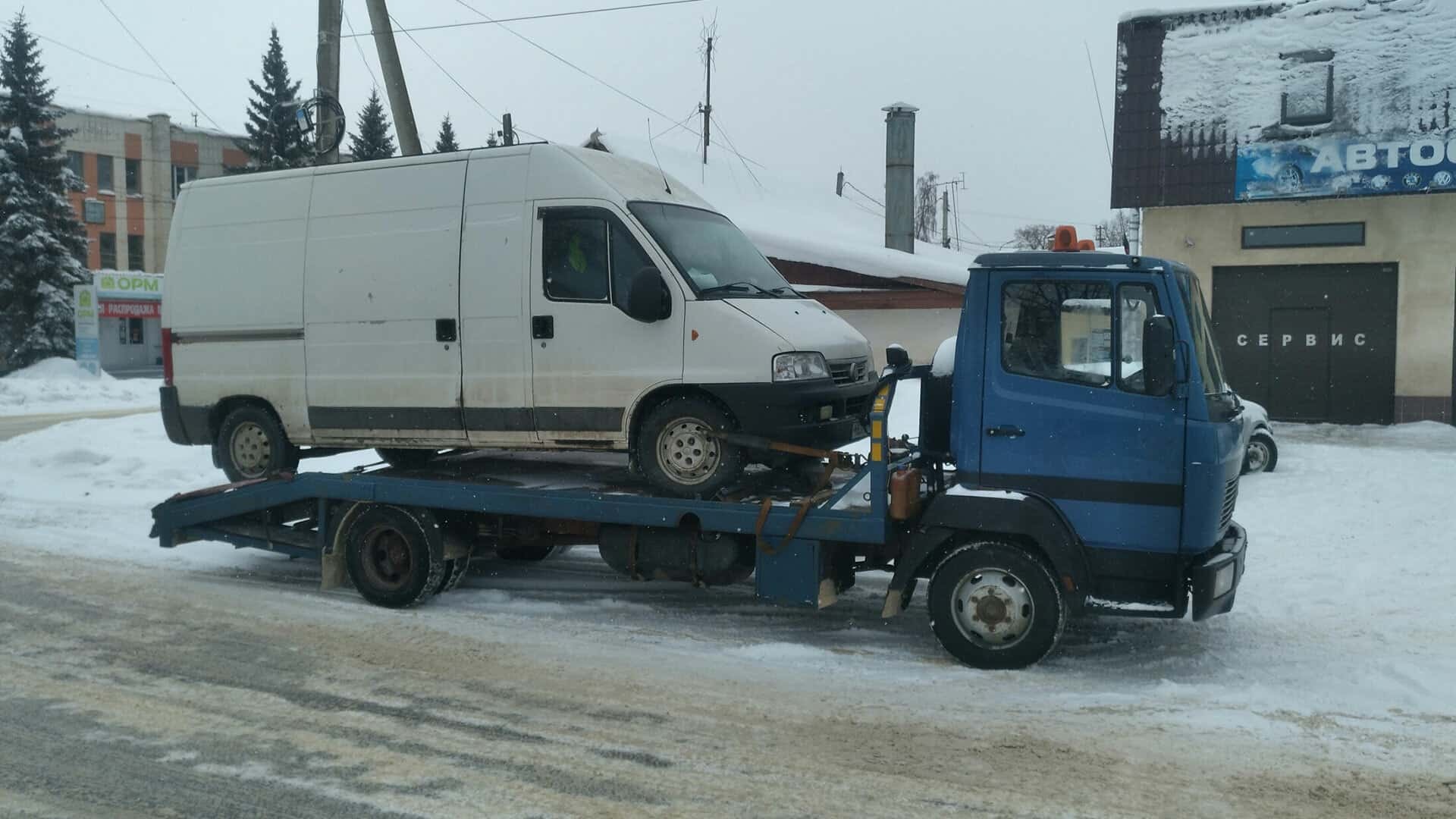 фото эвакуатор коммерческого транспорта